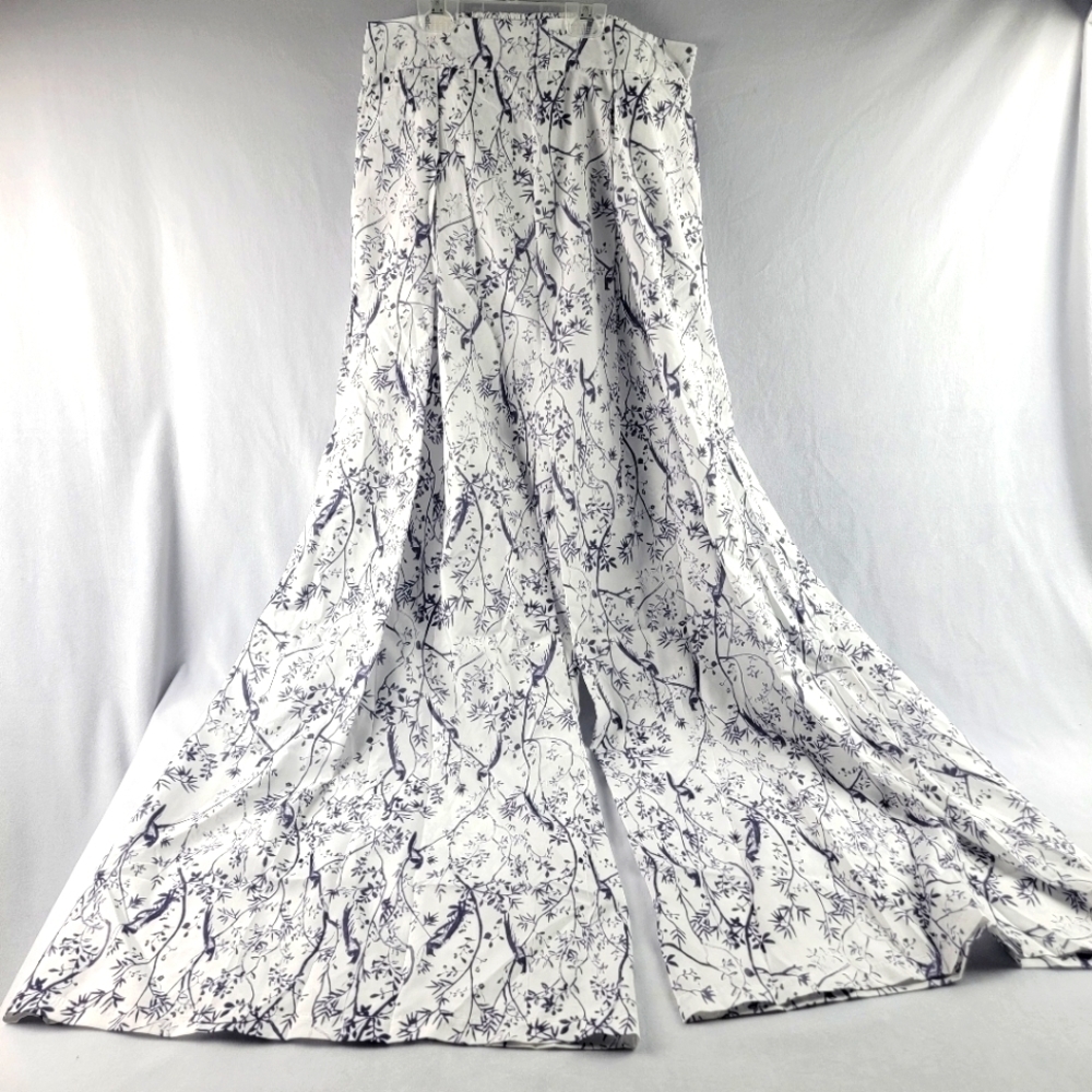 NWOT extreme width pleated high-waisted flowy pull on pants w/ pockets‎